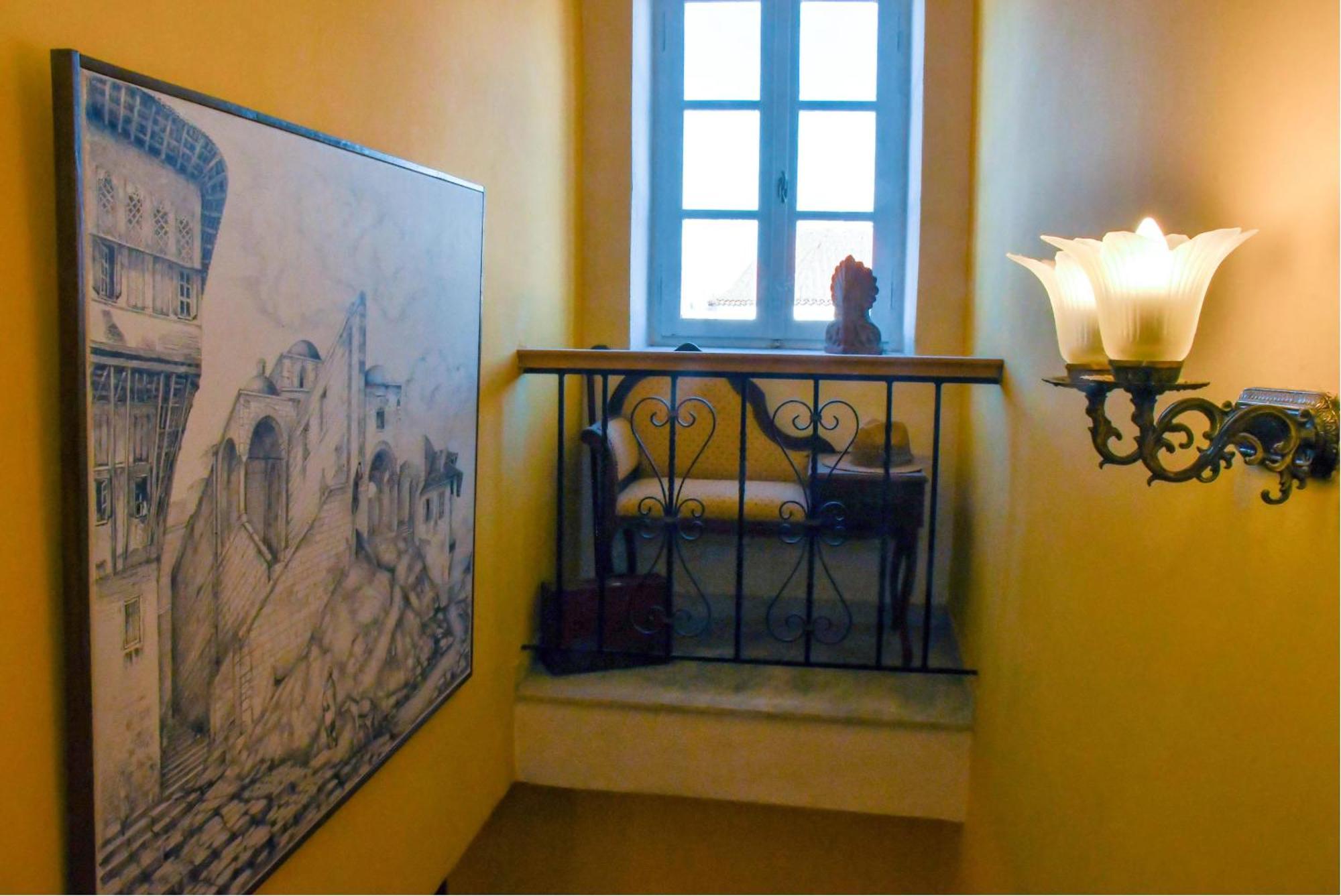 Byron Traditional Hotel นาฟปลิโอ ภายนอก รูปภาพ